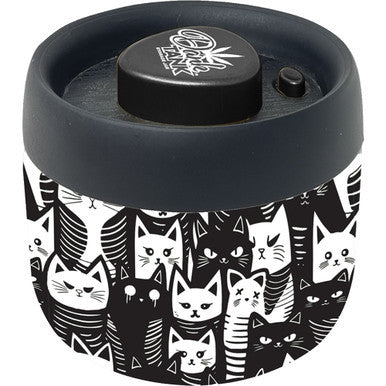 4.25In Black & White Cats Ultra Dank Tank Vaccum Jar